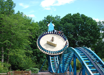 Le disque du Soleil au parc d'attraction Le PAL