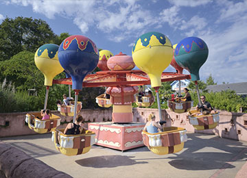 Les ballons d'orient au parc d'attraction Le PAL