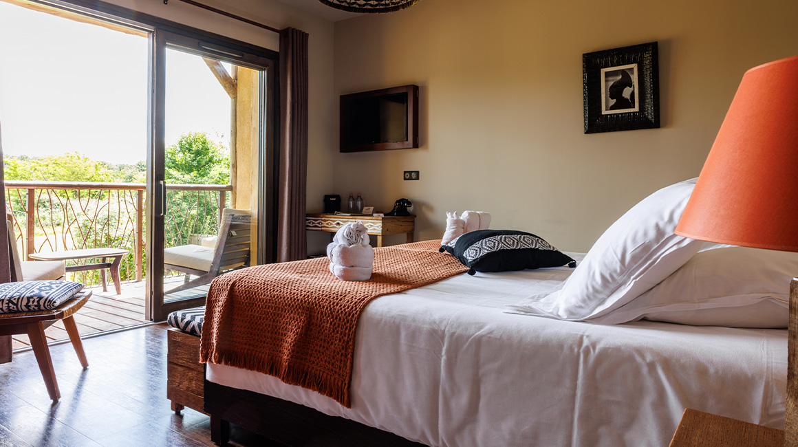 Profitez de la chambre parentale avec vue sur la savane africaine